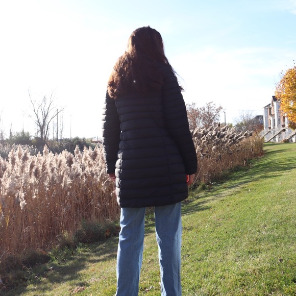 NWT! Reebok Long Jacket Size small - Picture 2 of 4